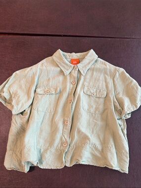 Light Green Short-Sleeve Button Front Shirt for women